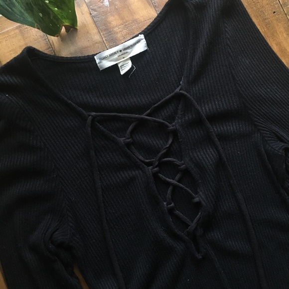 PS Take The Plunge Lace Up Top - Picture 3 of 4